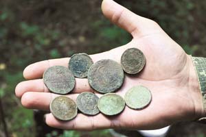 монеты, найденные при раскопках