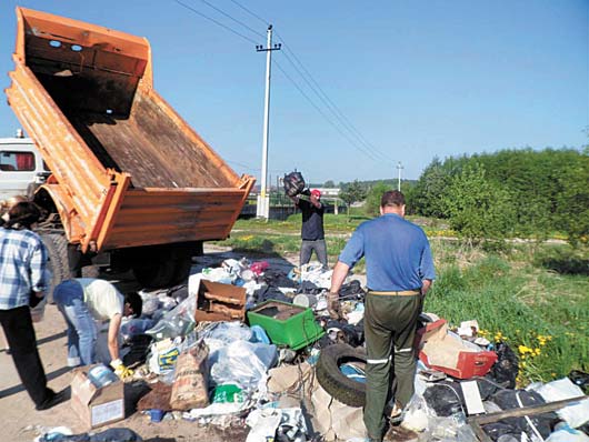 проблема мусора и незаконных свалок зависит не только от природоохранных служб
