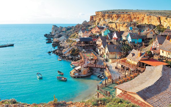 город на берегу моря на Мальте
