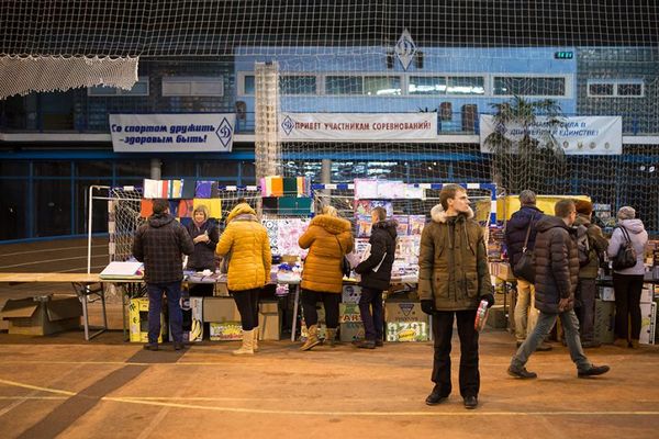 продавцы и покупатели на «Динамо» в Минске