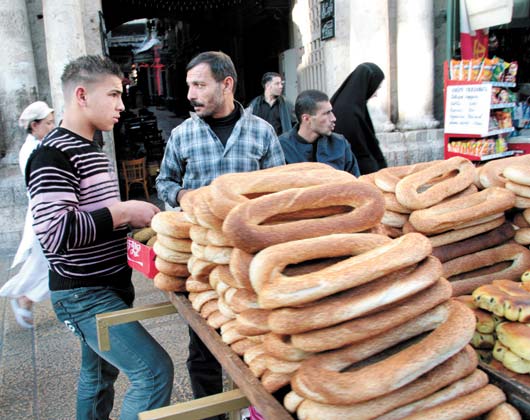 свежий хлеб на улицах Иерусалима