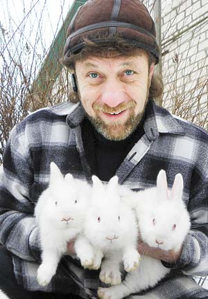 Андрей Мурзич знает толк в кроликах