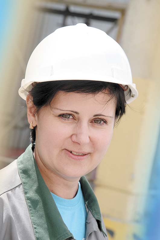 Машинист мостового крана Ирина Чурбакова